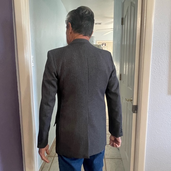 Beautiful brown (with other colors mixed in) size 37 no size label on coat - Picture 4 of 8